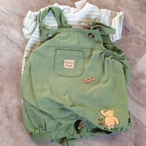 Newborn shorts and onesie
